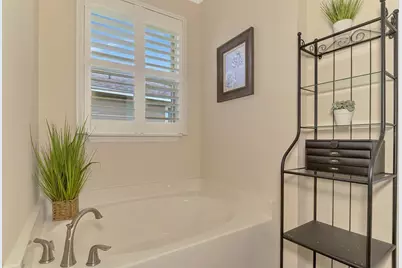 9082 Coachman Drive, Venice, FL 34293 - Photo 35