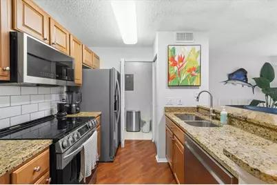 115 112th Avenue NE #116, Saint Petersburg, FL 33716 - Photo 13