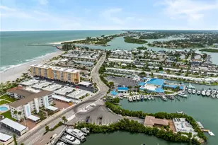 1205 Tarpon Center Dr, Venice, FL 34285 - Photo 31