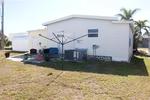808 S Green Cir, Venice, FL 34285 - Photo 29