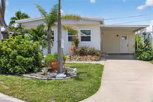 808 S Green Cir, Venice, FL 34285 - Photo 5