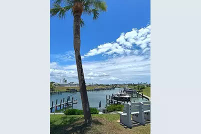 808 S Green Circle, Venice, FL 34285 - Photo 3