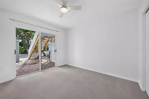 840 Bird Bay Dr W, Venice, FL 34285 - Photo 31