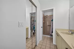 840 Bird Bay Dr W, Venice, FL 34285 - Photo 27
