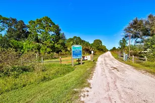 2534 Gabel Oak Dr, North Port, FL 34289 - Photo 63