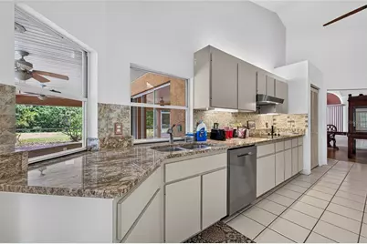 105 Jacaranda Boulevard, Venice, FL 34292 - Photo 29
