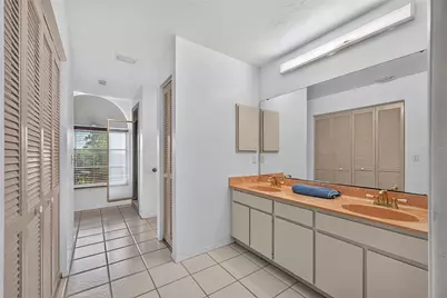 105 Jacaranda Boulevard, Venice, FL 34292 - Photo 15