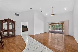 105 Jacaranda Blvd, Venice, FL 34292 - Photo 7