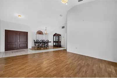 105 Jacaranda Boulevard, Venice, FL 34292 - Photo 9