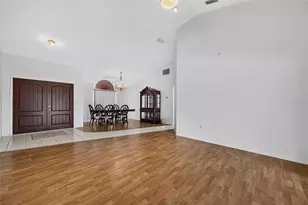 105 Jacaranda Blvd, Venice, FL 34292 - Photo 9