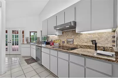 105 Jacaranda Boulevard, Venice, FL 34292 - Photo 27