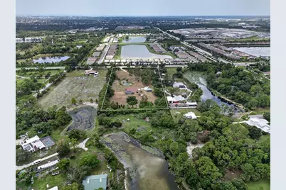 105 Jacaranda Boulevard, Venice, FL 34292 - Photo 81