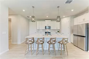 12574 Somatic Ct, Venice, FL 34293 - Photo 5