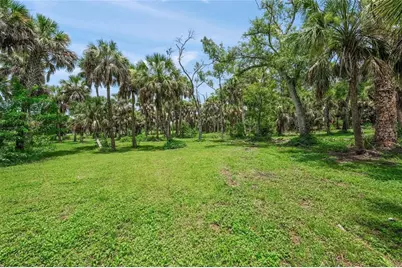 1210 Twin Lakes Avenue, Nokomis, FL 34275 - Photo 7