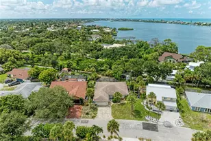 523 Casas Bonitas Dr, Nokomis, FL 34275 - Photo 5