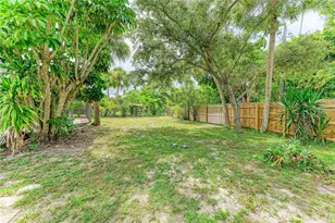 523 Casas Bonitas Dr, Nokomis, FL 34275 - Photo 35