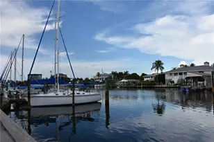 942 Capri Isles Blvd, Venice, FL 34292 - Photo 37