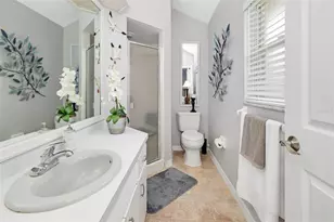 841 Bayport Cir, Venice, FL 34292 - Photo 23