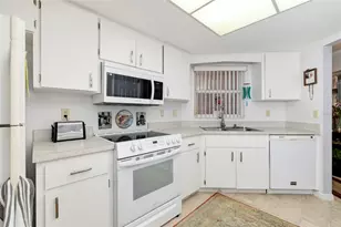 841 Bayport Cir, Venice, FL 34292 - Photo 31
