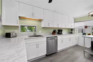 6741 Laurel Ct, North Port, FL 34287 - Photo 9