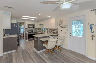 97 Lakeview Dr, North Port, FL 34287 - Photo 13