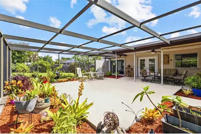 6640 Waterford Lane, Sarasota, FL 34238 - Photo 23