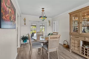 6640 Waterford Ln, Sarasota, FL 34238 - Photo 5