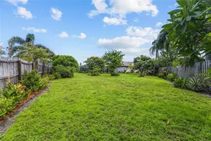 6640 Waterford Ln, Sarasota, FL 34238 - Photo 27