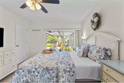 6640 Waterford Lane, Sarasota, FL 34238 - Photo 13
