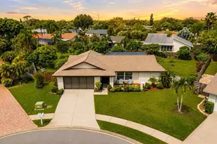 6640 Waterford Ln, Sarasota, FL 34238 - Photo 1
