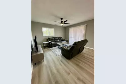 460 E Base Avenue #129, Venice, FL 34285 - Photo 11