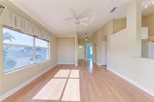 1404 Auburn Lakes Cir, Venice, FL 34292 - Photo 15