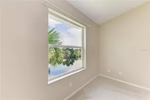1404 Auburn Lakes Cir, Venice, FL 34292 - Photo 29