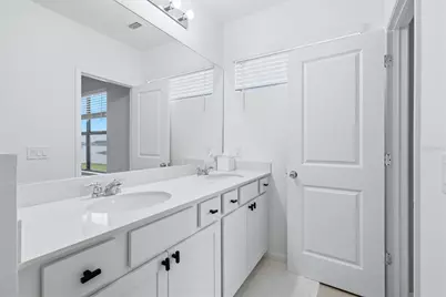 6340 Silverstar Drive, Sarasota, FL 34240 - Photo 17
