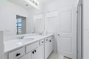 6340 Silverstar Dr, Sarasota, FL 34240 - Photo 17
