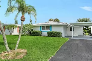 1523 Lakeside Dr, Venice, FL 34293 - Photo 1