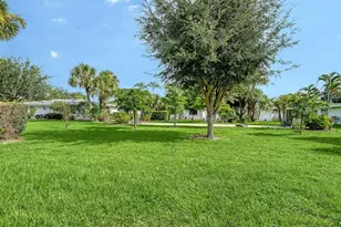 1523 Lakeside Dr, Venice, FL 34293 - Photo 29