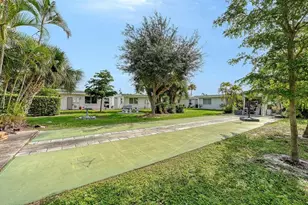 1523 Lakeside Dr, Venice, FL 34293 - Photo 31