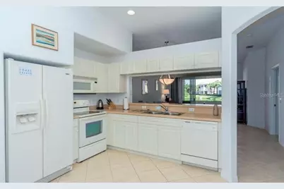 1604 Triano Circle #1604, Venice, FL 34292 - Photo 3
