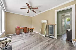 1553 29th St, Sarasota, FL 34234 - Photo 5