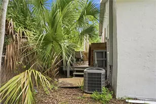 1553 29th St, Sarasota, FL 34234 - Photo 23