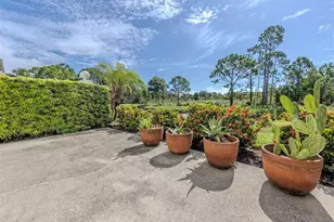 872 Saranac Lake Dr, Venice, FL 34292 - Photo 9