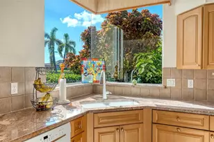 679 Lakescene Dr, Venice, FL 34293 - Photo 13