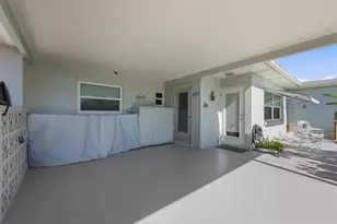 1027 Beach Manor Cir, Venice, FL 34285 - Photo 35