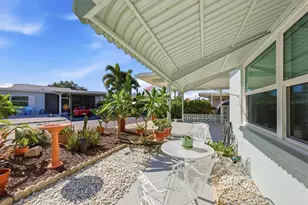 1027 Beach Manor Cir, Venice, FL 34285 - Photo 41