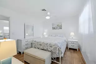 1027 Beach Manor Cir, Venice, FL 34285 - Photo 29