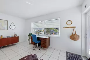 1027 Beach Manor Cir, Venice, FL 34285 - Photo 19