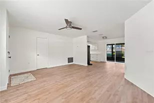 2855 Dueby St, Sarasota, FL 34231 - Photo 7