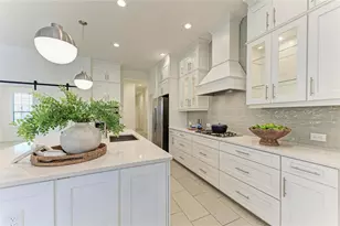 10913 Trevino St, Englewood, FL 34223 - Photo 11
