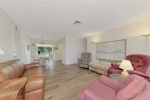 393 Circlewood Dr, Venice, FL 34293 - Photo 9